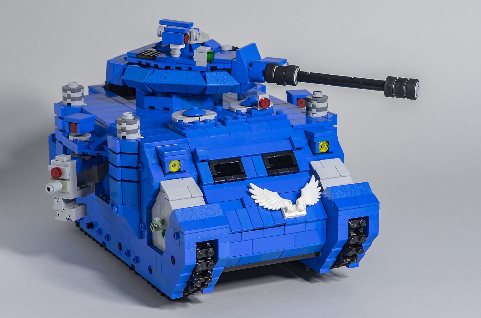 Lego® Custom Instructions Ultramarine Tank - Lego Instructions - MocsMarket