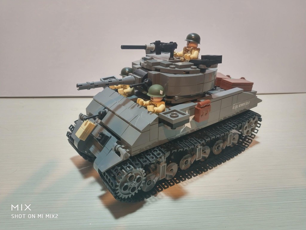 Custom building kit tank Sherman - Lego Instructions MocsMarket