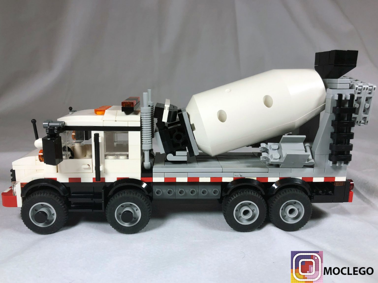 Lego® Instructions Cement truck (Remastered)
