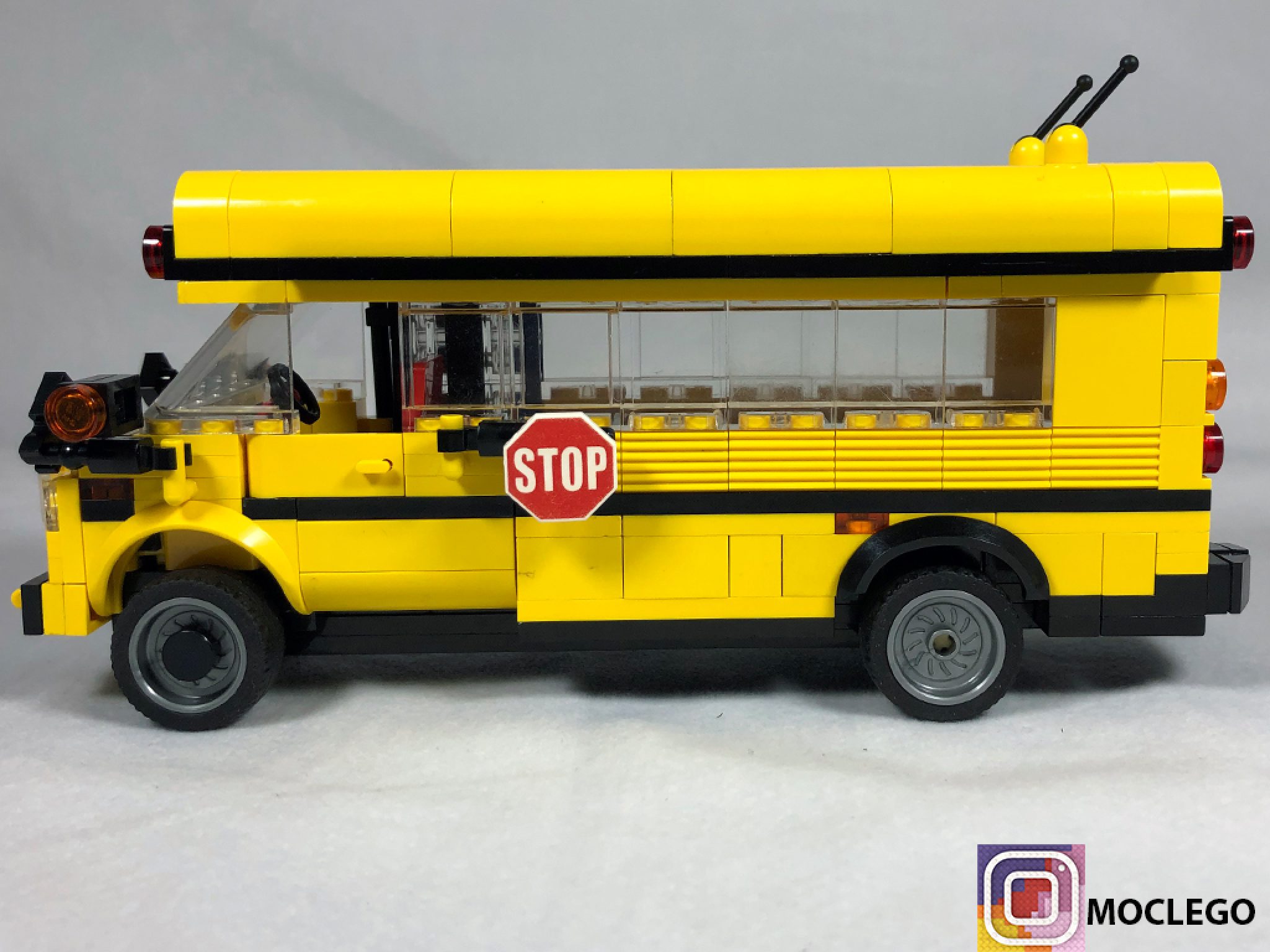 Lego® Instructions Ford Transit mini school bus