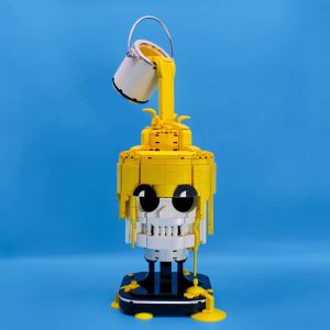 Free Paint Pouring on a Minifig Skull instructions