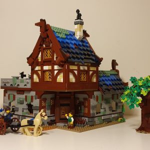 Medieval Stables – Alternative build 21325 + 10281