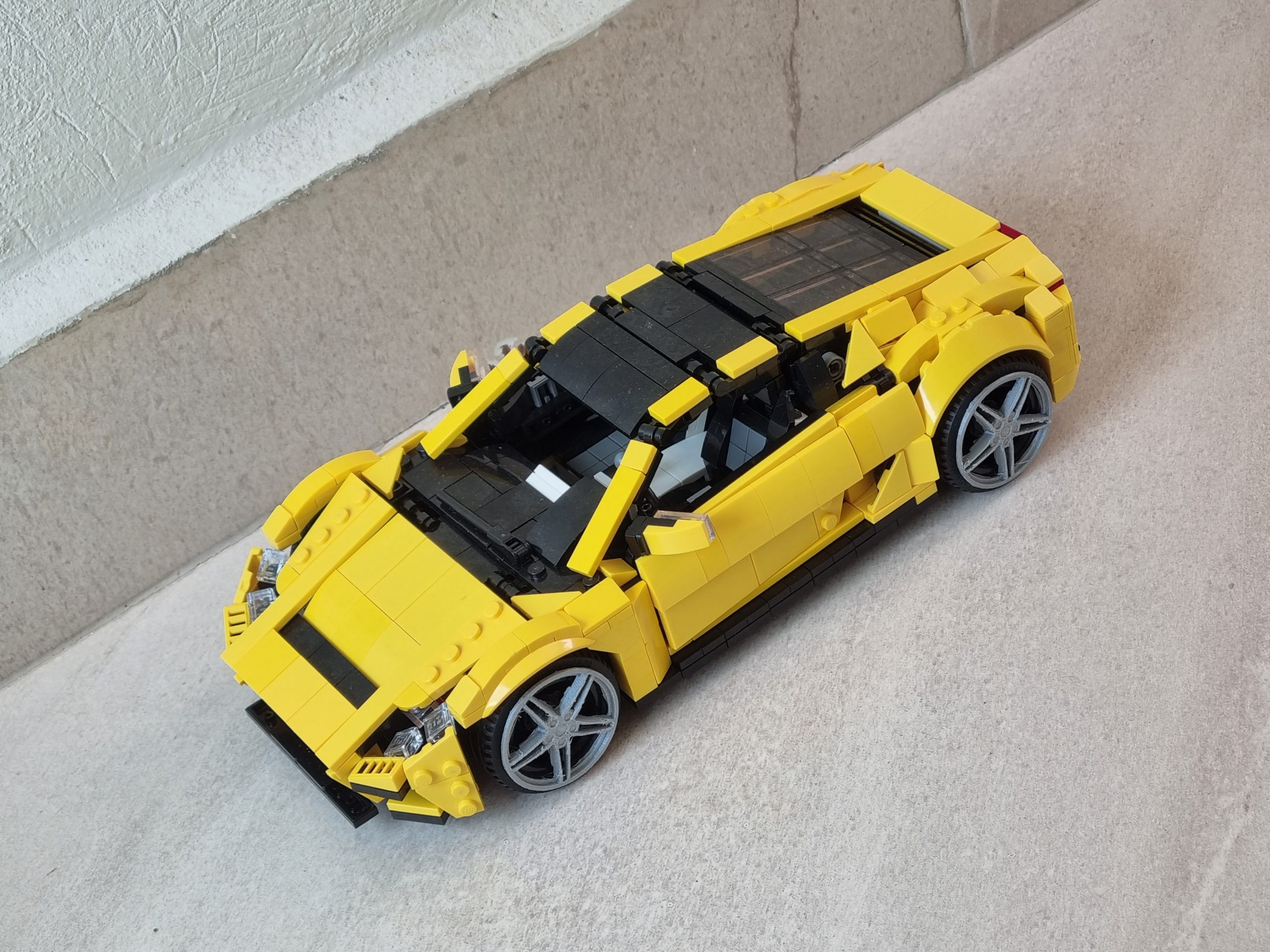 BMW I8 Concept Becomes Life-Sized LEGO Toy